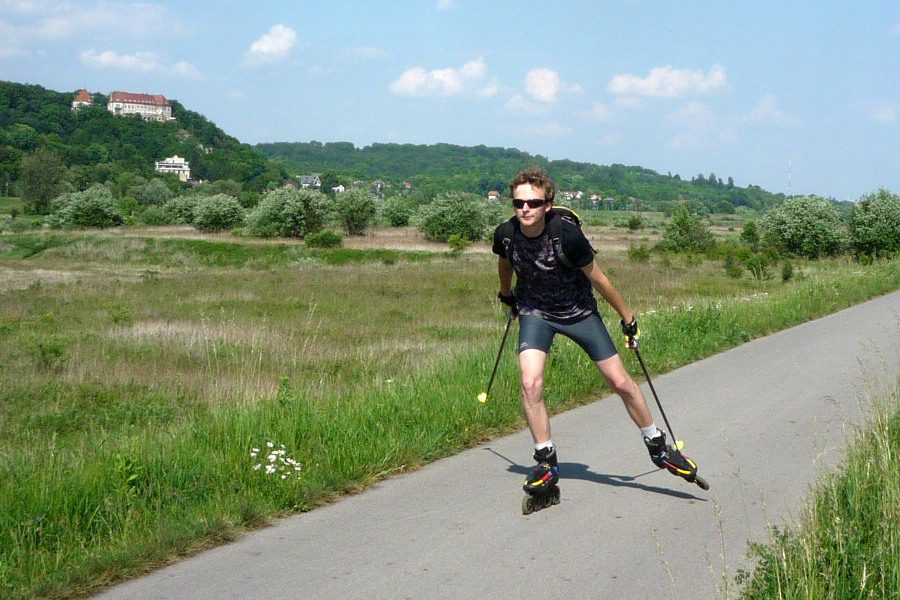 Kamil Bakalarek przygotowuje się w Krakowie do przejazdu Zittau - Szczecin