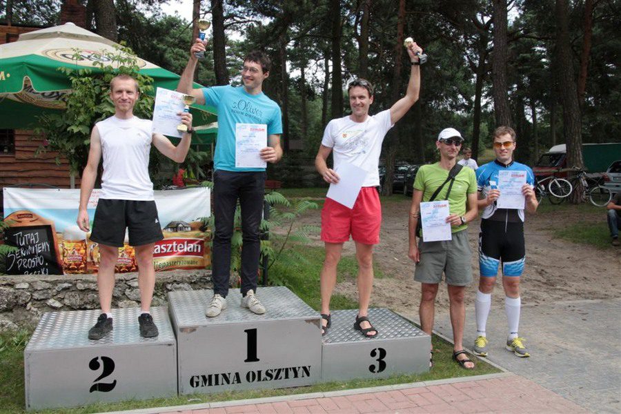 Na najwyższych stopniach podium rolkarze szybcy - nie było osobnej klasyfikacji dla jadących na nartorolkach.