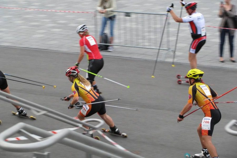 Zawodnicy na prostej jechali z prędkością nawet 30 km/h