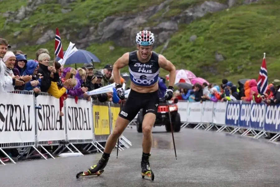 Lysebotn Opp, czyli najbardziej kultowy uphill na nartorolkach wygrali Therese Johaug i Matti Heikkinen