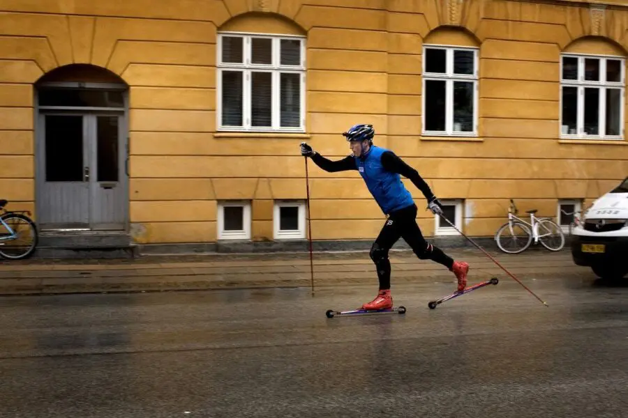 Projekt zmian w Kodeksie Drogowym uderza w nartorolkarzy!