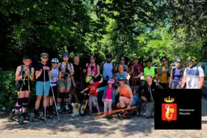 Trening z widokiem na las – jesienne wycieczki na nartorolkach w Wesołej